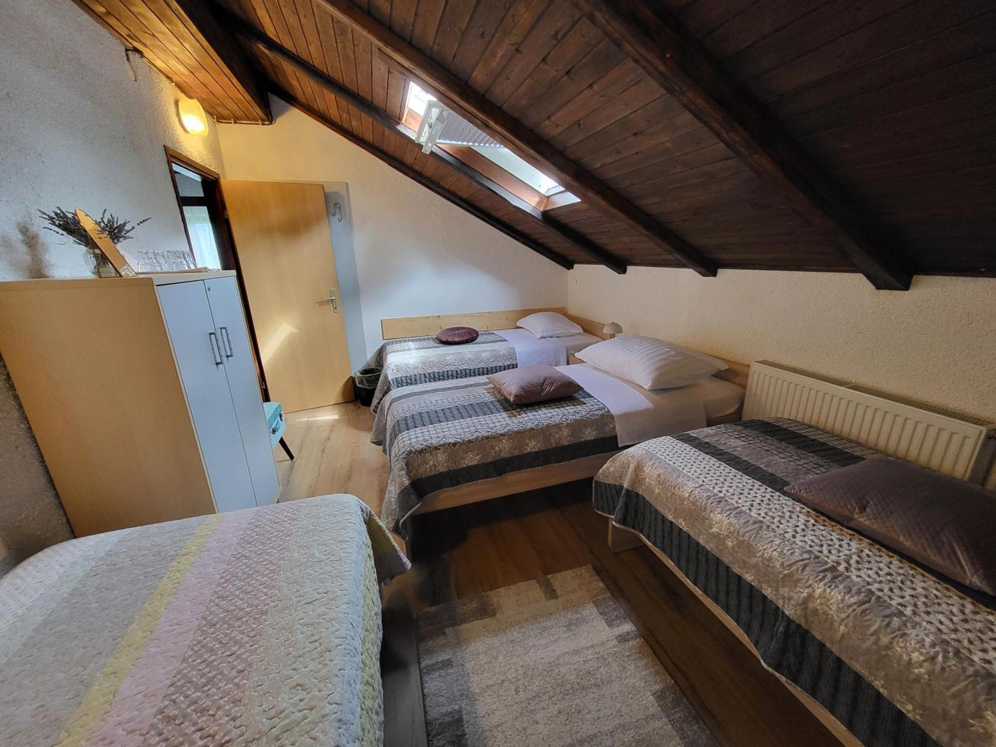 Koca Sredi Gozda Hotel Kanal Exterior foto